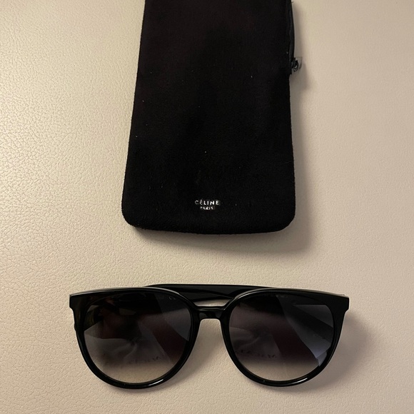 CELINE BLACK FRAME SUNGLASSES IN ACETATE POLARIZED - Picture 3 of 4